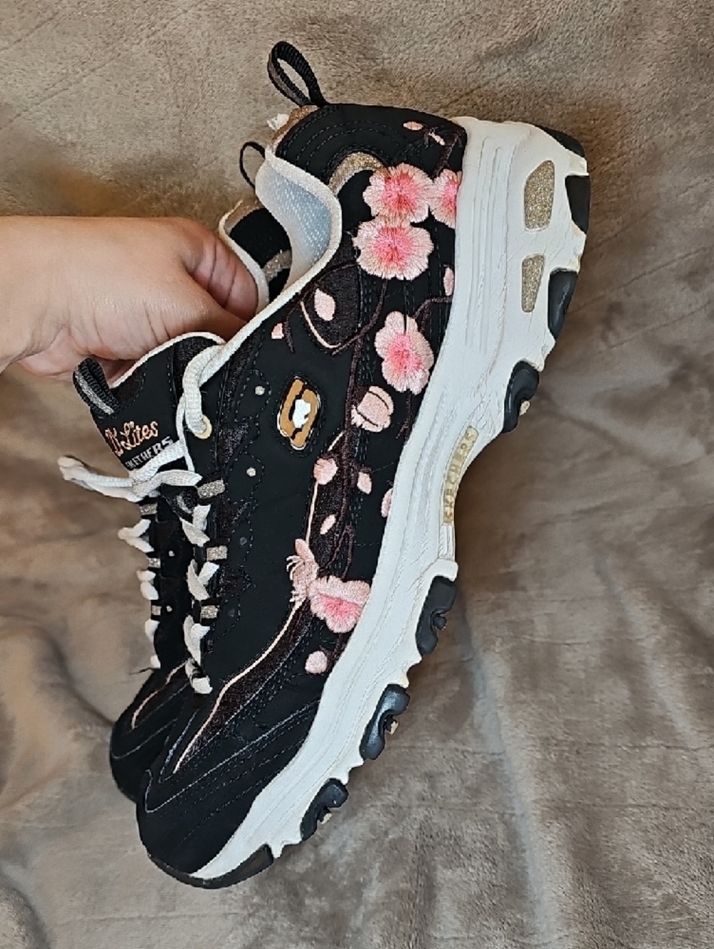Skechers Women's Black Sneakers with Pink Floral Ch3rry Blosom Accents Size 11 - Picture 9 of 13